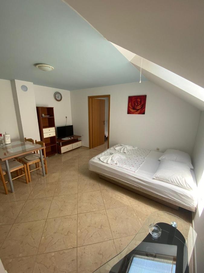 Apartments Mara Orebic Luaran gambar