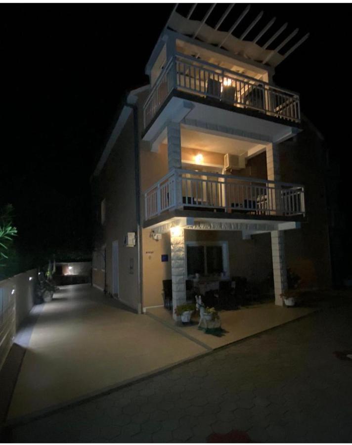Apartments Mara Orebic Luaran gambar
