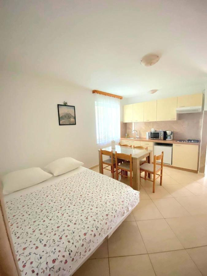 Apartments Mara Orebic Luaran gambar